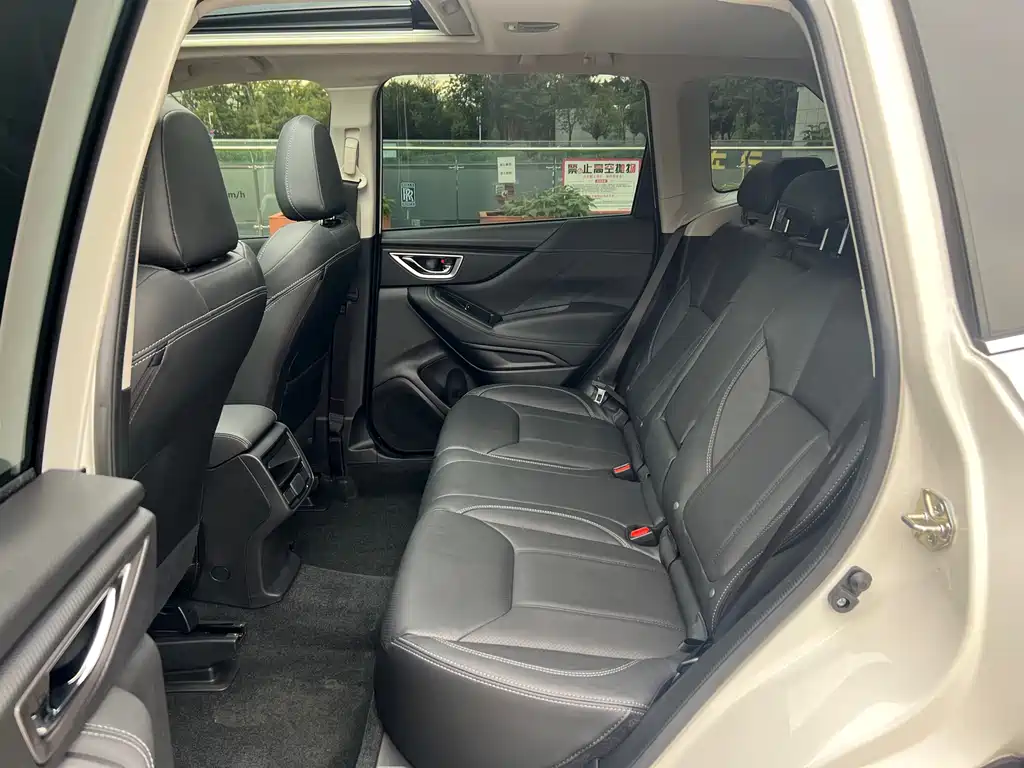 Subaru Forester 2021 — фото 13
