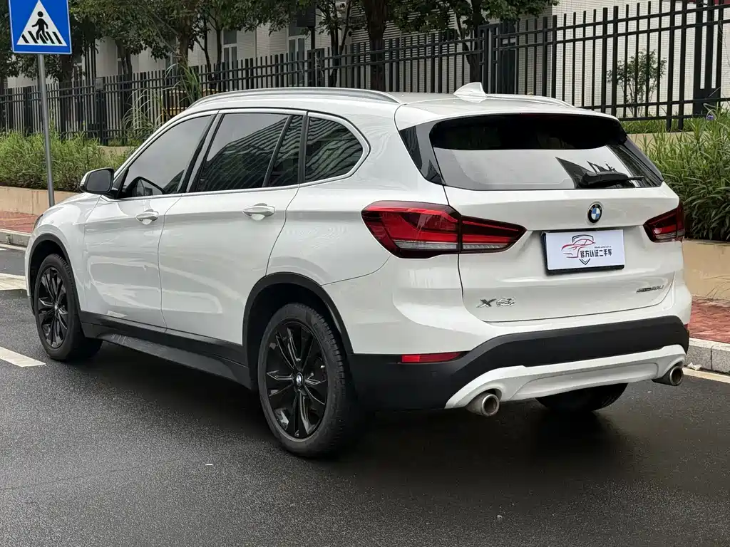 BMW X1 2021 — фото 17