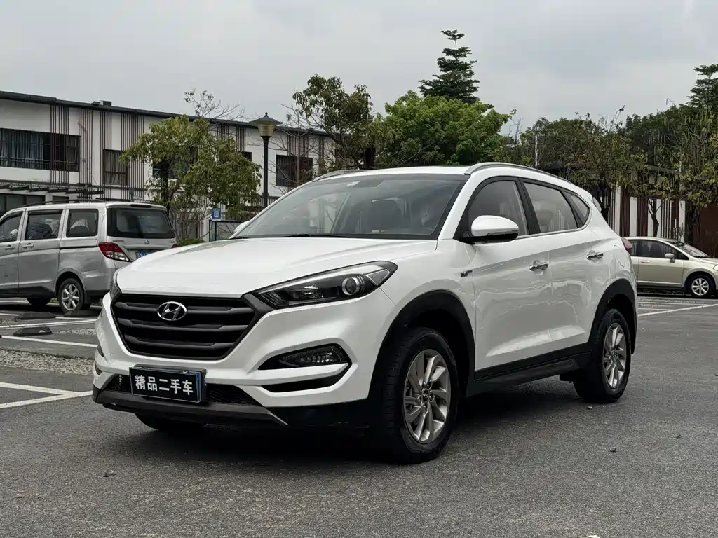 Hyundai Tucson 2016 — фото 1