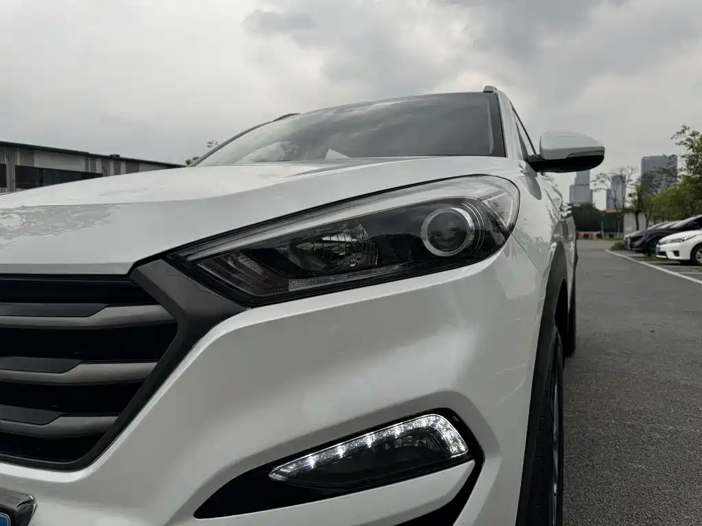 Hyundai Tucson 2016 — фото 15