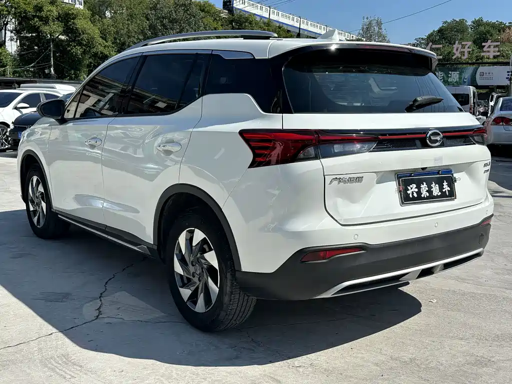 GAC Trumpchi GS4 2022 — фото 4