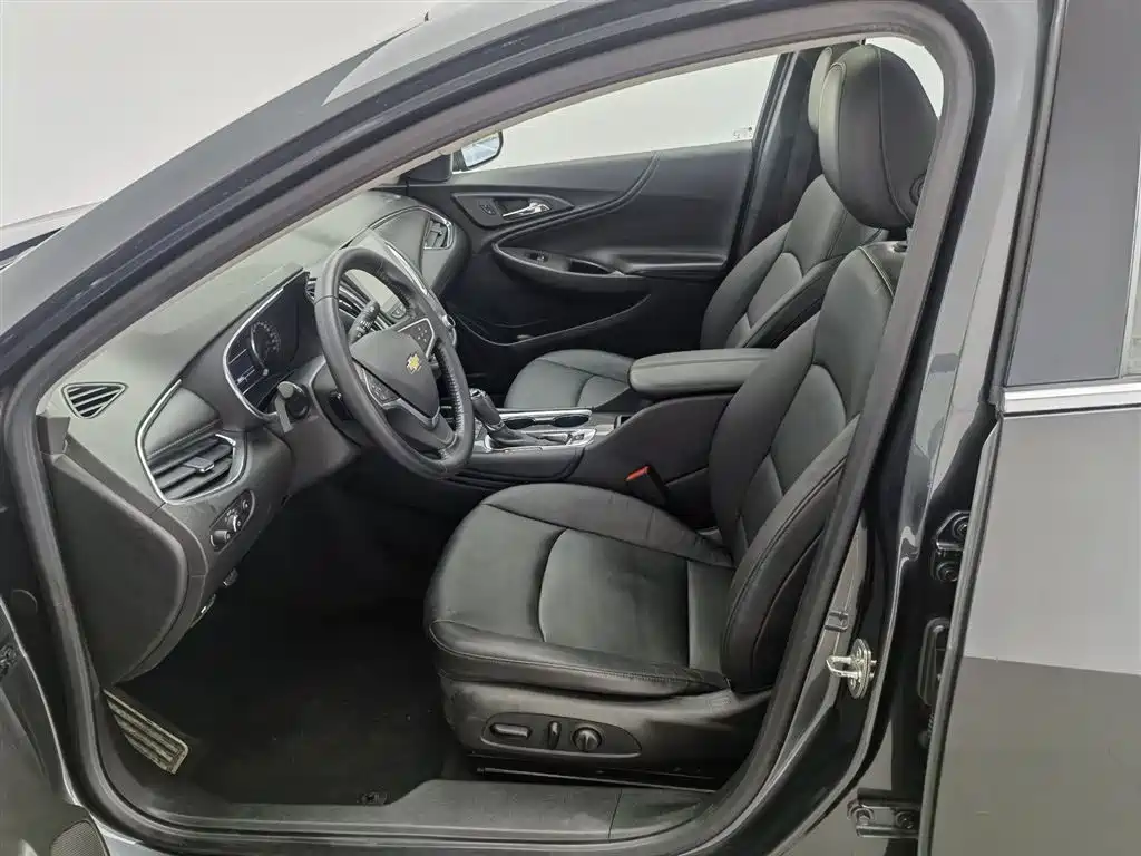Chevrolet Malibu XL 2017 — фото 10