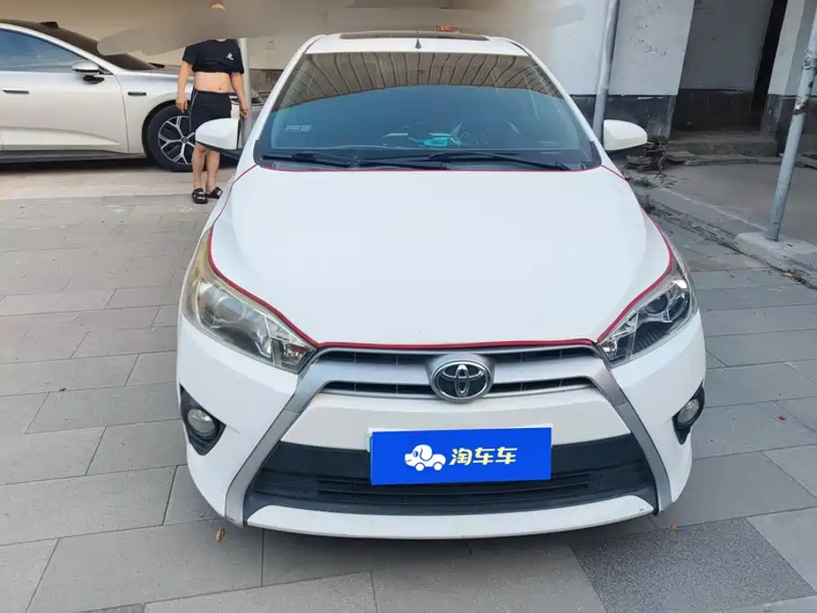 Toyota Yaris L 2015
