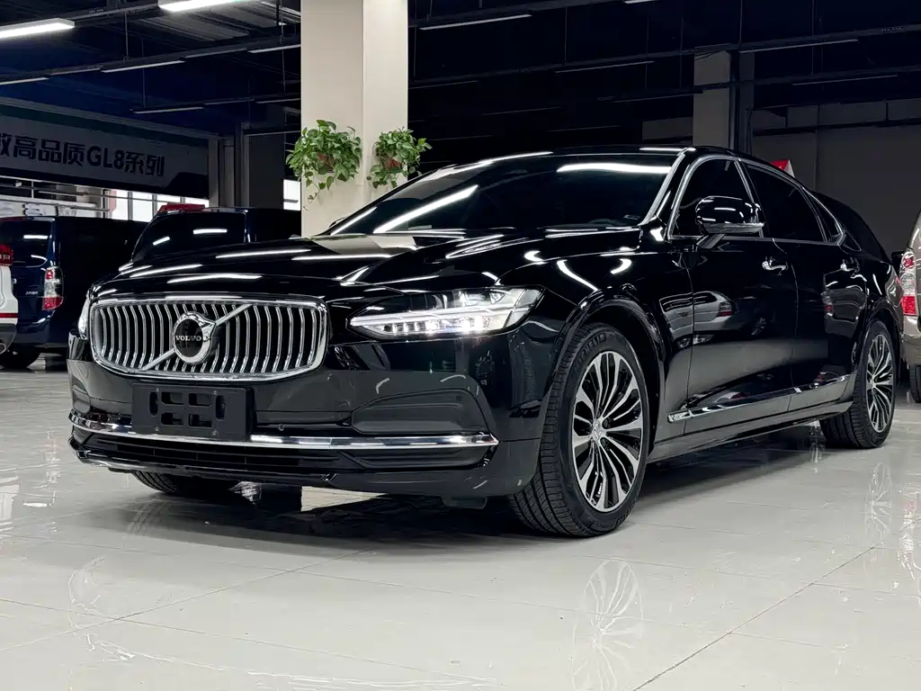 Volvo S90 2023
