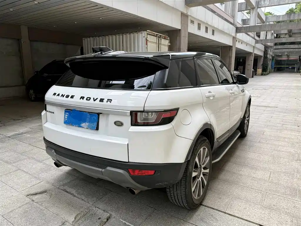 Land Rover Evoque 2017 — фото 14