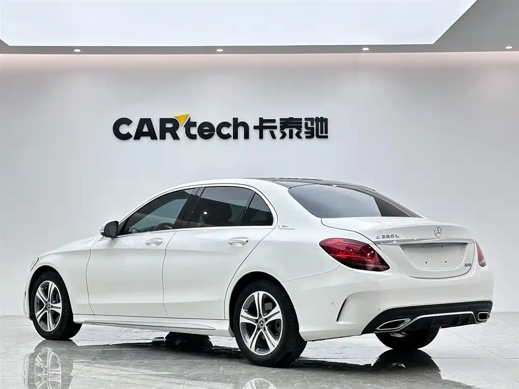 Mercedes-Benz C-Class 2019 — фото 3
