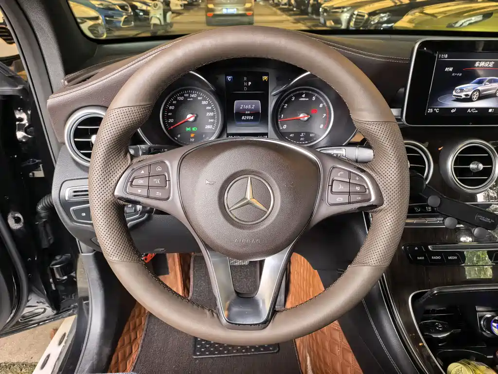 Mercedes-Benz GLC 2017 — фото 4