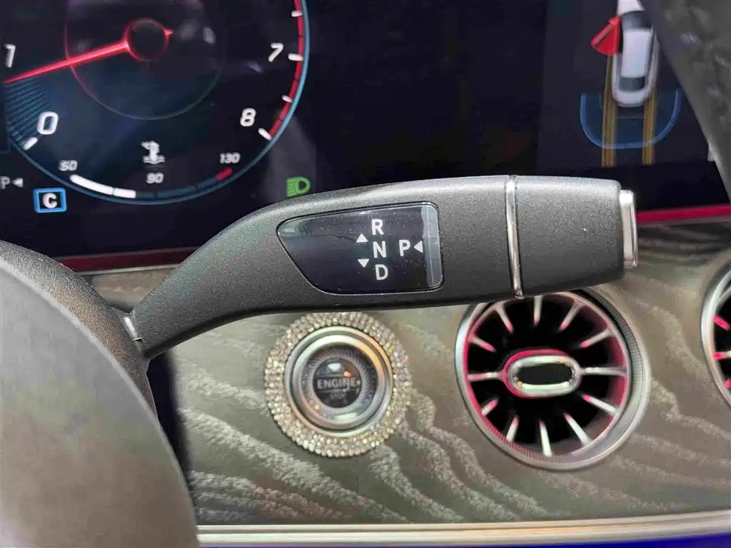 Mercedes-Benz E-Class 2023 — фото 17