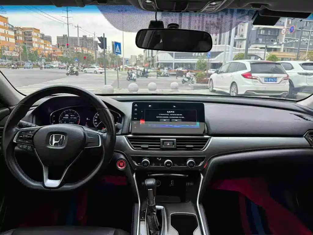 Honda Accord 2022 — фото 4