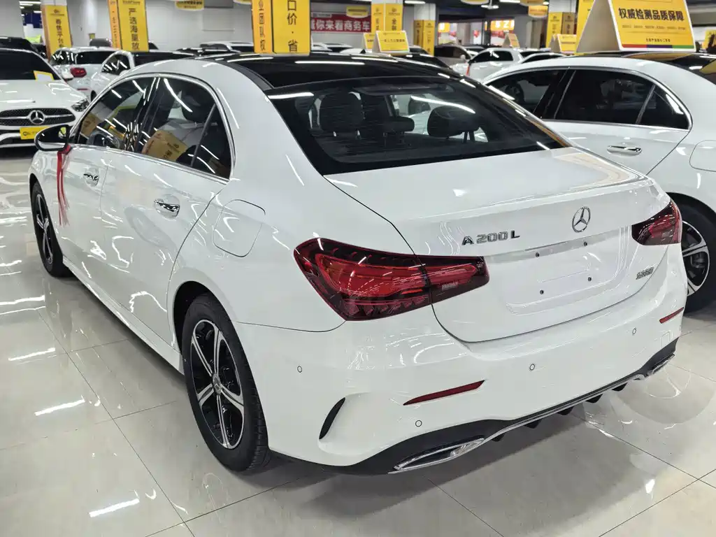 Mercedes-Benz A-Class 2024 — фото 13