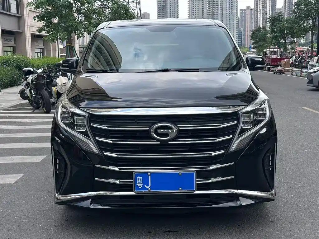 GAC Motor Trumpchi M8 2022 — фото 2