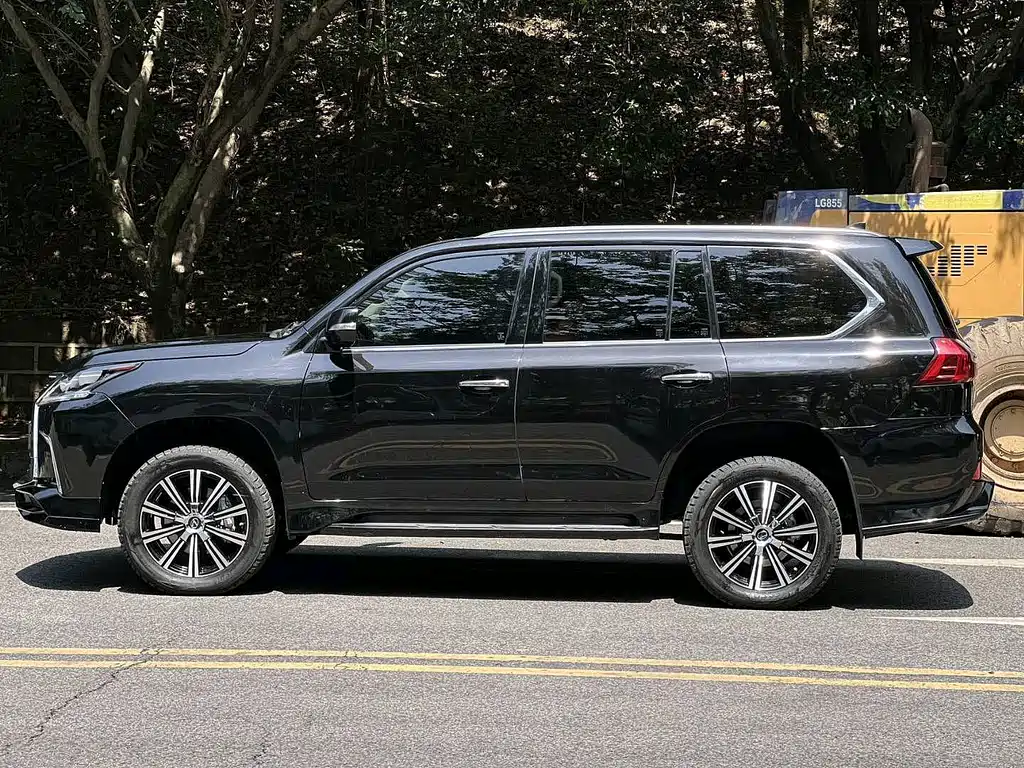 Lexus LX 2016 — фото 3