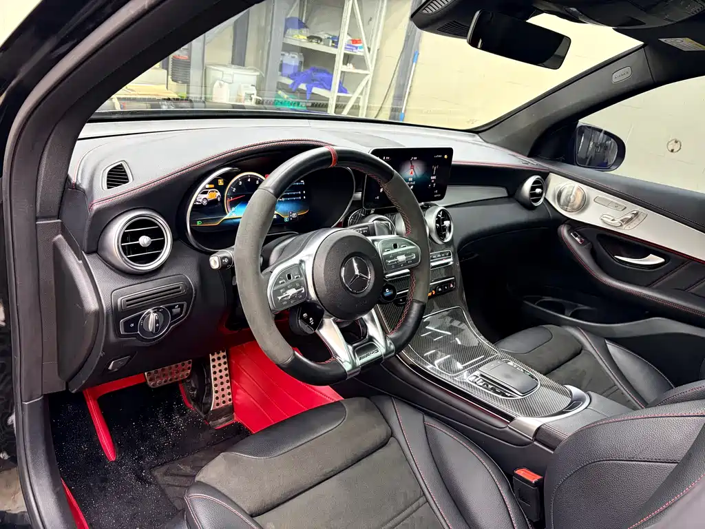 Mercedes-Benz GLC AMG 2021 — фото 6