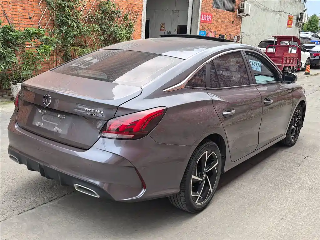 MG MG5 2020