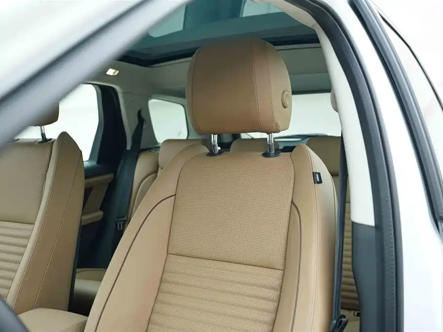 Land Rover Discovery Sport 2024 — фото 13