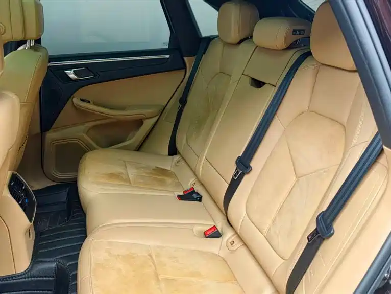 Porsche Macan 2017 — фото 13