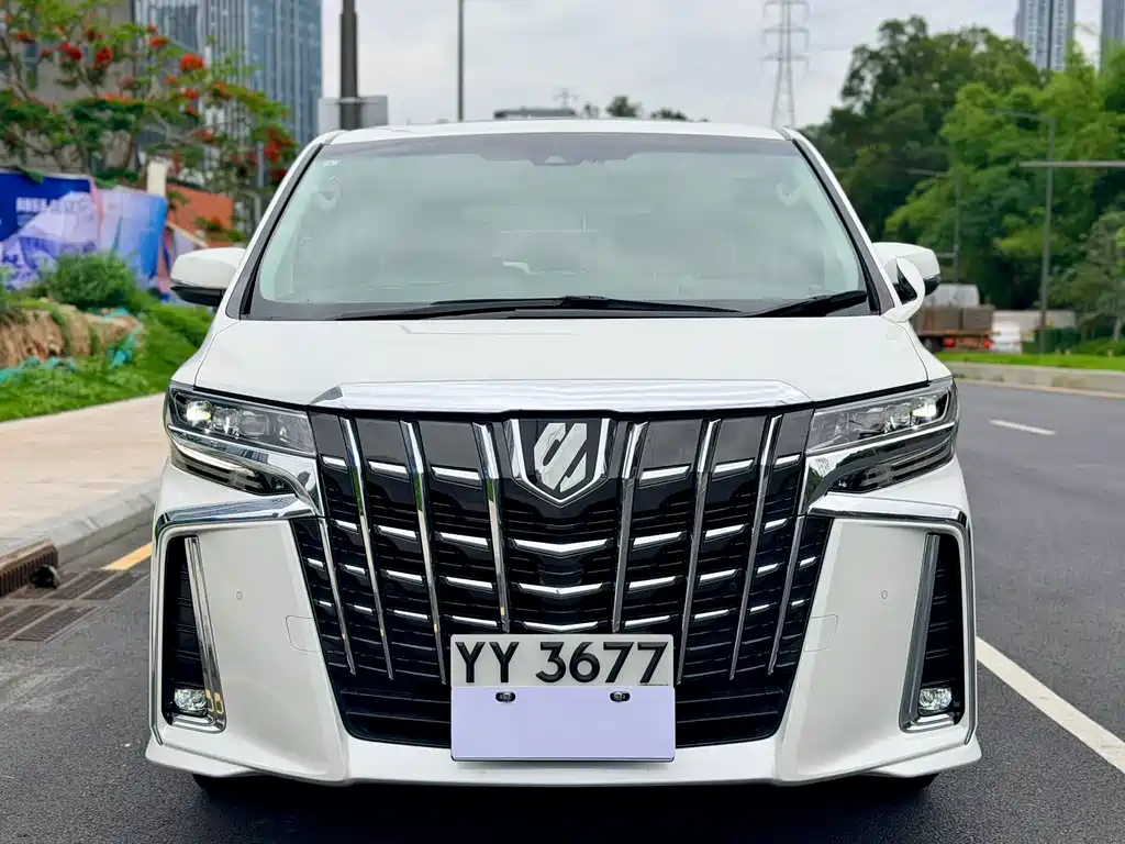 Toyota Alphard 2026 — фото 2