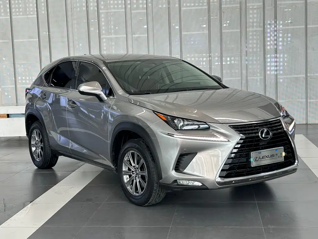 Lexus NX 2020 — фото 3