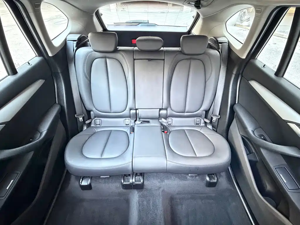 BMW X1 2019 — фото 11