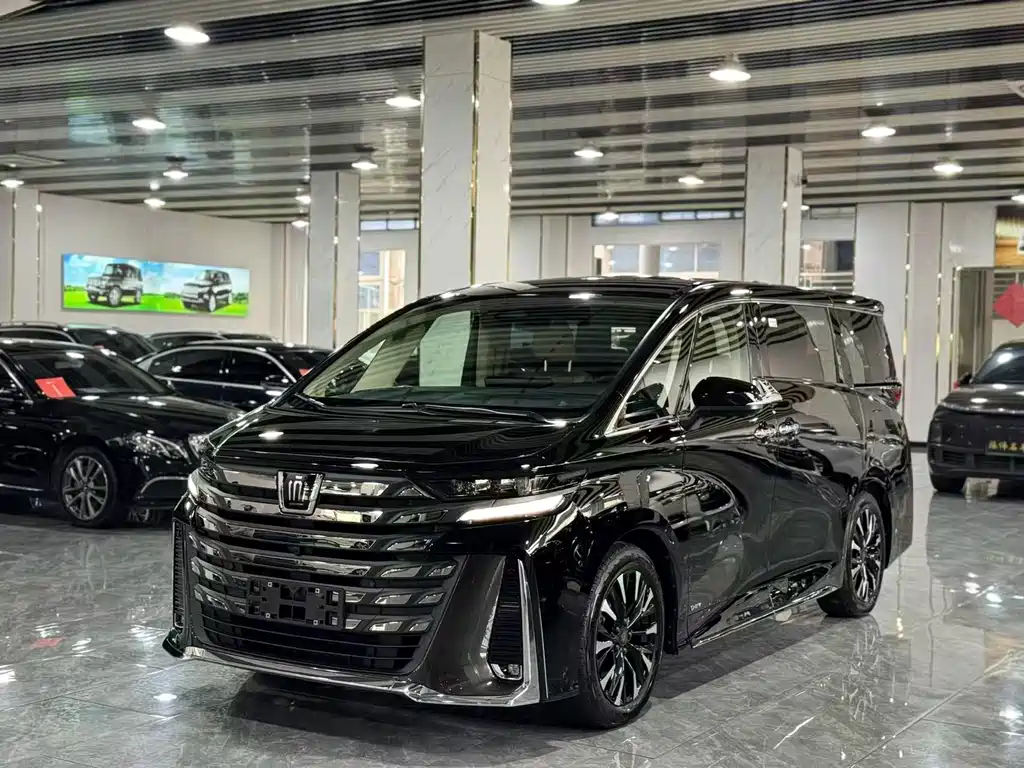 Toyota Wilfa 2024 — фото 1