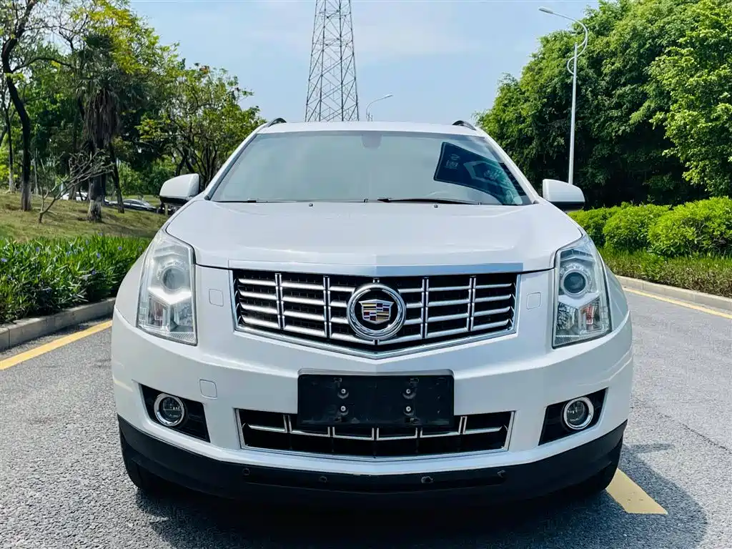 Cadillac SRX 2015 — фото 2