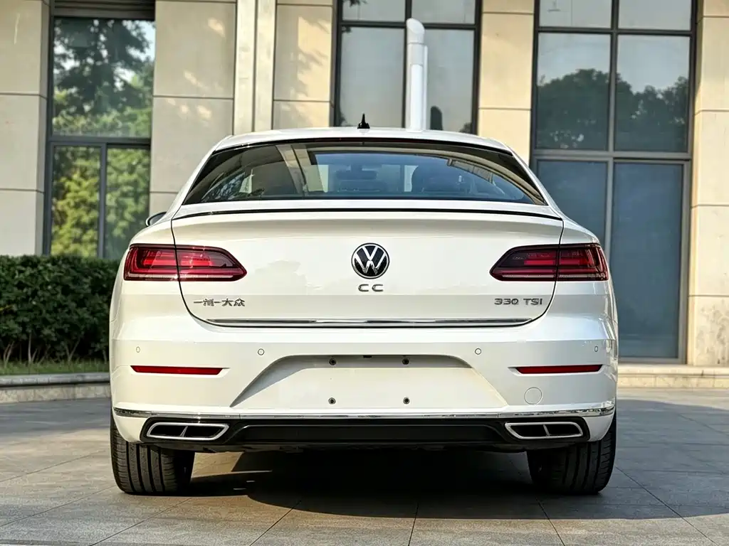 Volkswagen CC 2023 — фото 5