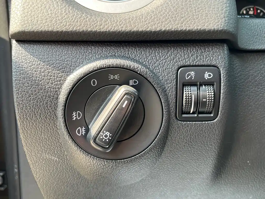 Volkswagen Tiguan 2016 — фото 16
