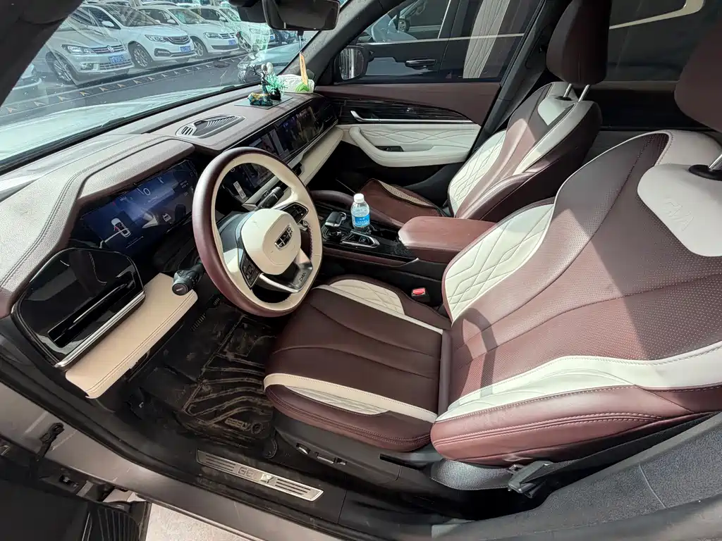 Geely Xingyue L 2022 — фото 10