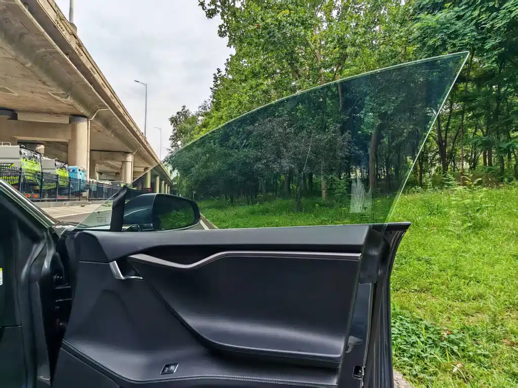 Tesla Model S 2019 — фото 14