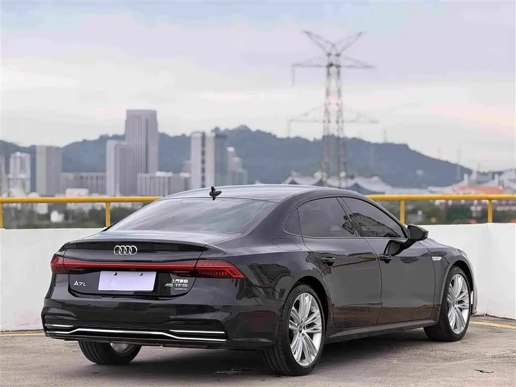 Audi A7L 2024 — фото 4