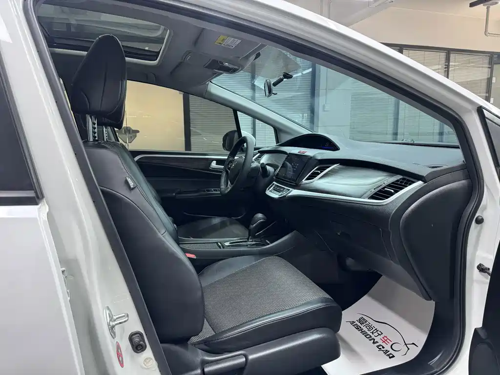 Honda Jade 2019 — фото 10