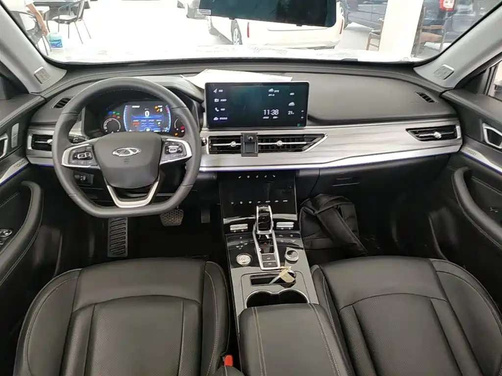 Chery Tiggo 8 2023 — фото 10