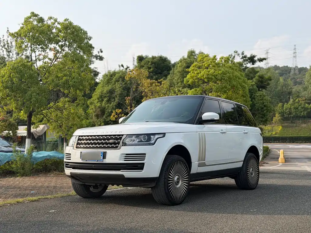 Land Rover Range Rover 2018 — фото 1