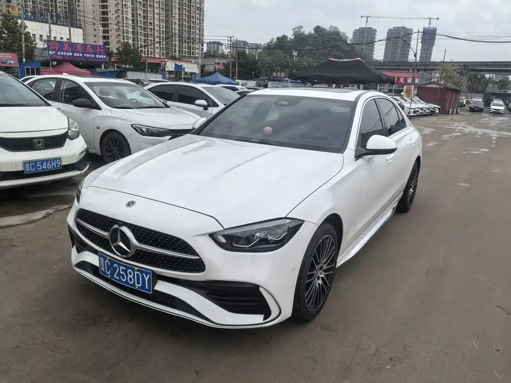 Mercedes-Benz C-Class 2023 — фото 1