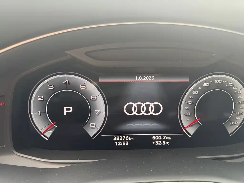Audi Q7 2021 — фото 7