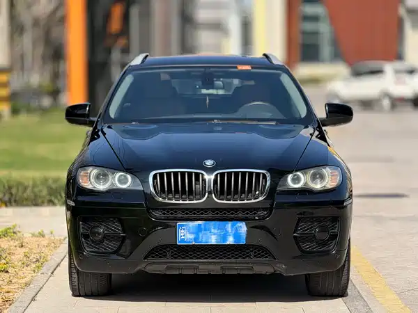 BMW X6 2011