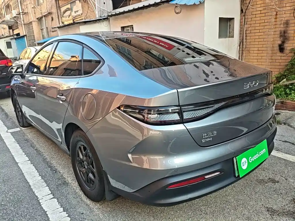 BYD Seal 05 DM-i 2025 — фото 5