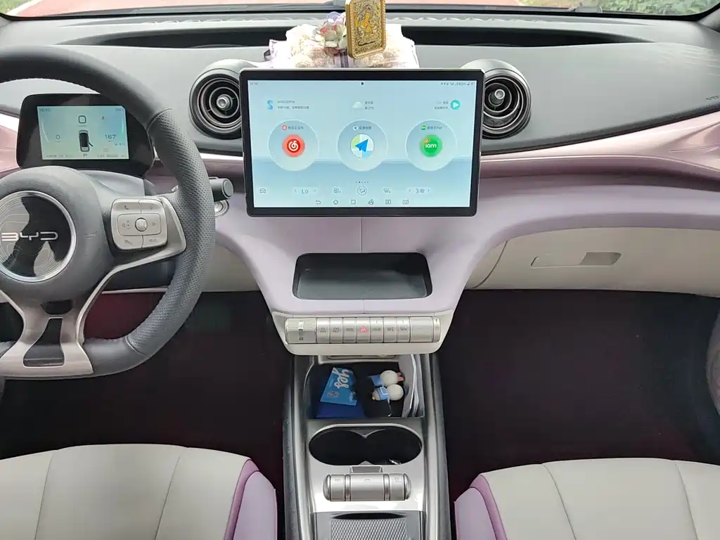 BYD Dolphin 2022 — фото 12