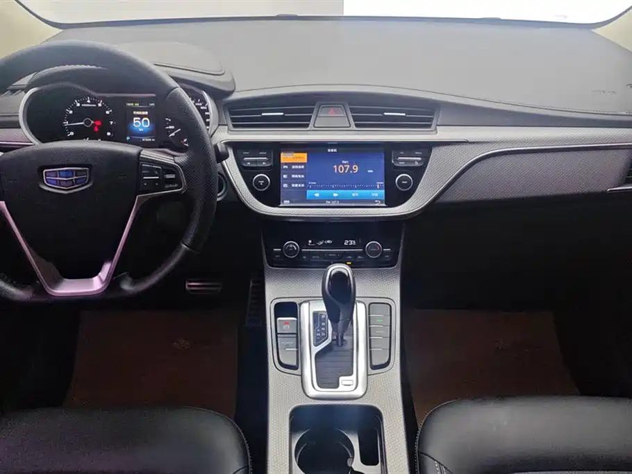 Geely Emgrand GS 2017 — фото 13
