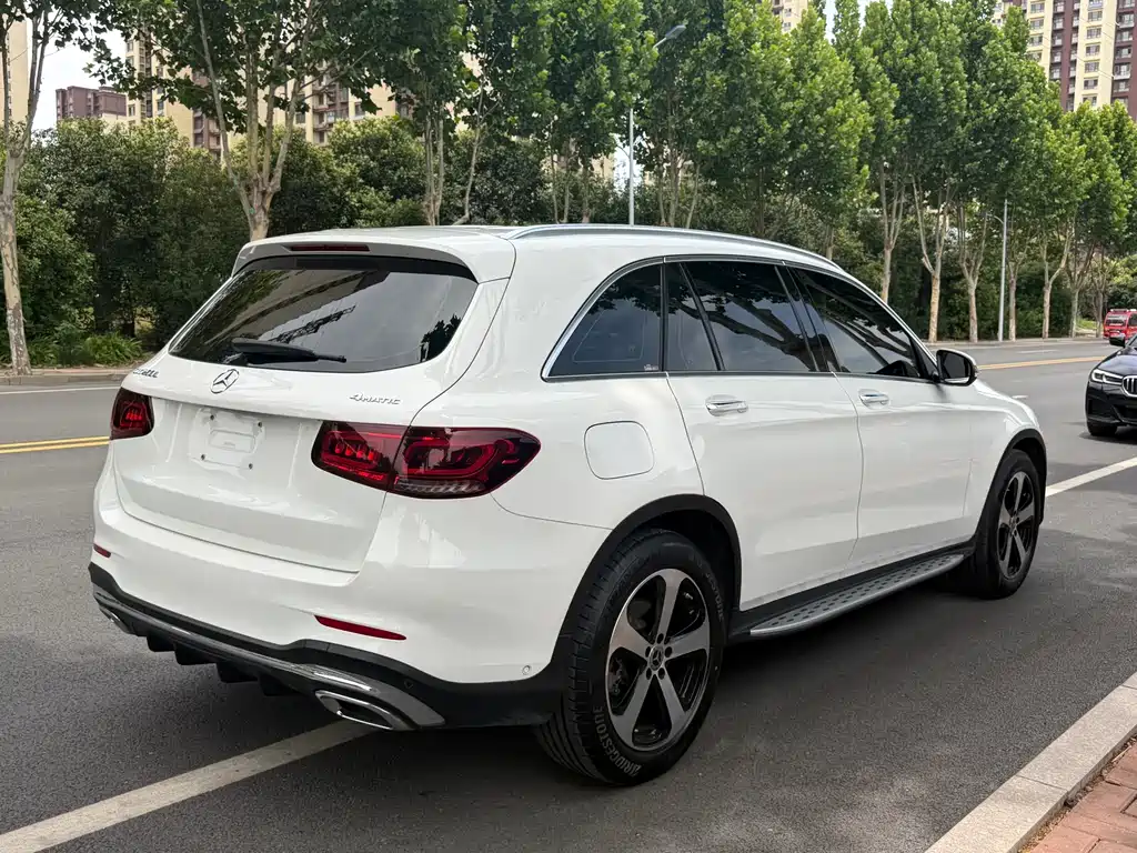 Mercedes-Benz GLC 2022 — фото 6