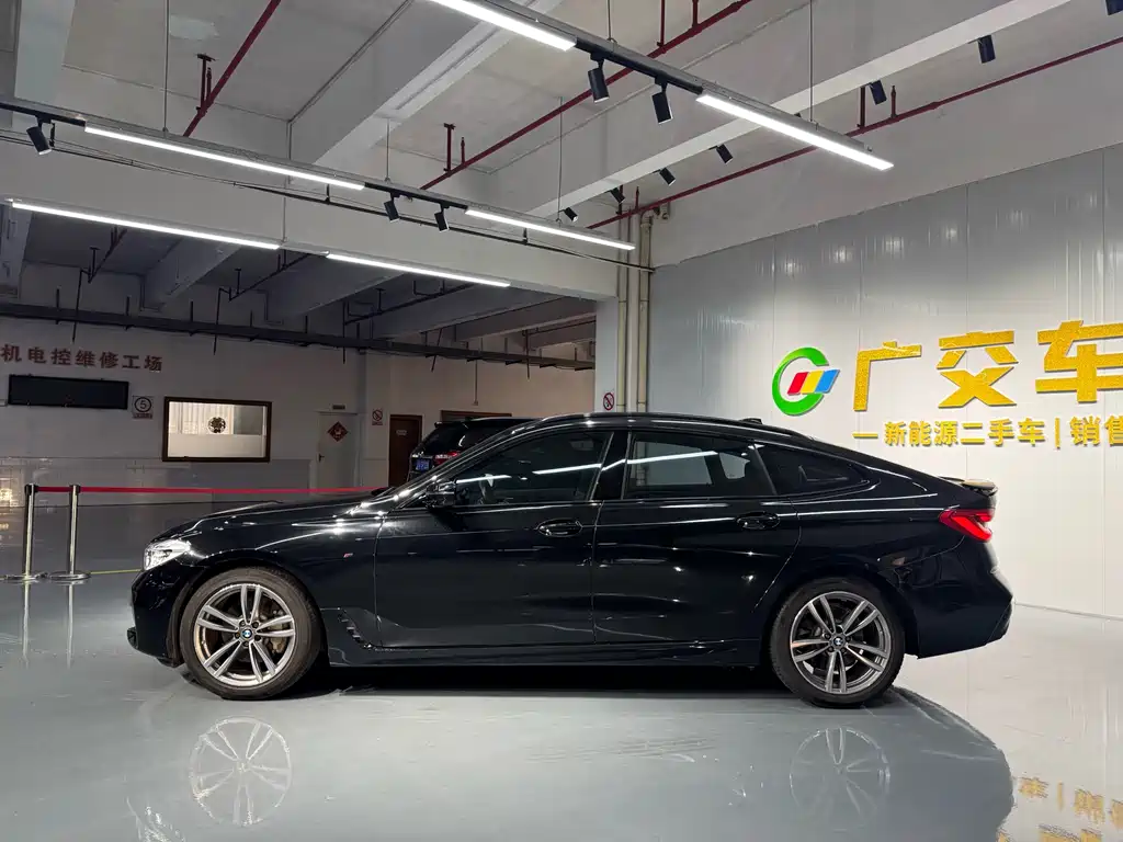 BMW 6 Series GT 2018 — фото 7
