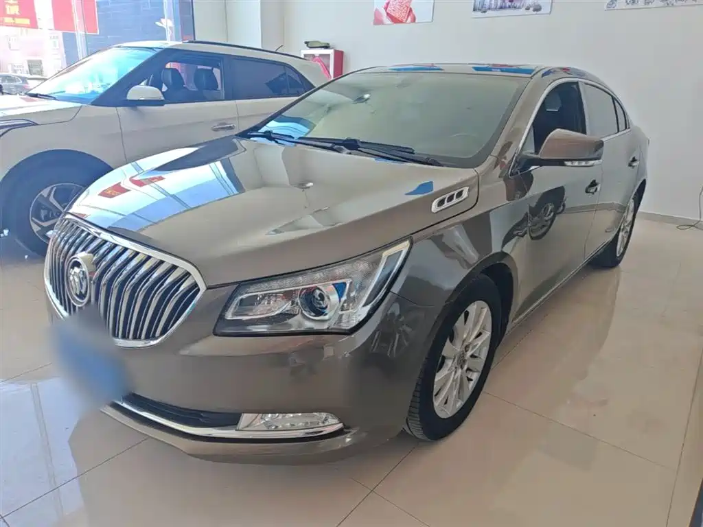 Buick LaCrosse 2015 — фото 1