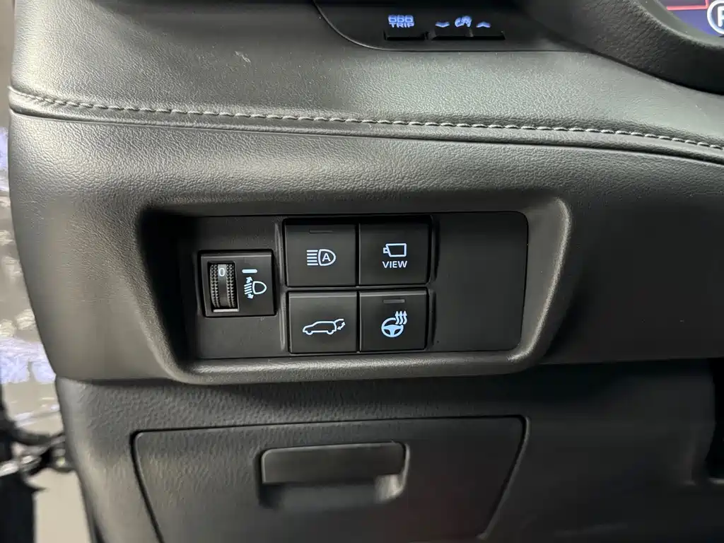 Toyota Crown Kluger 2021 — фото 10