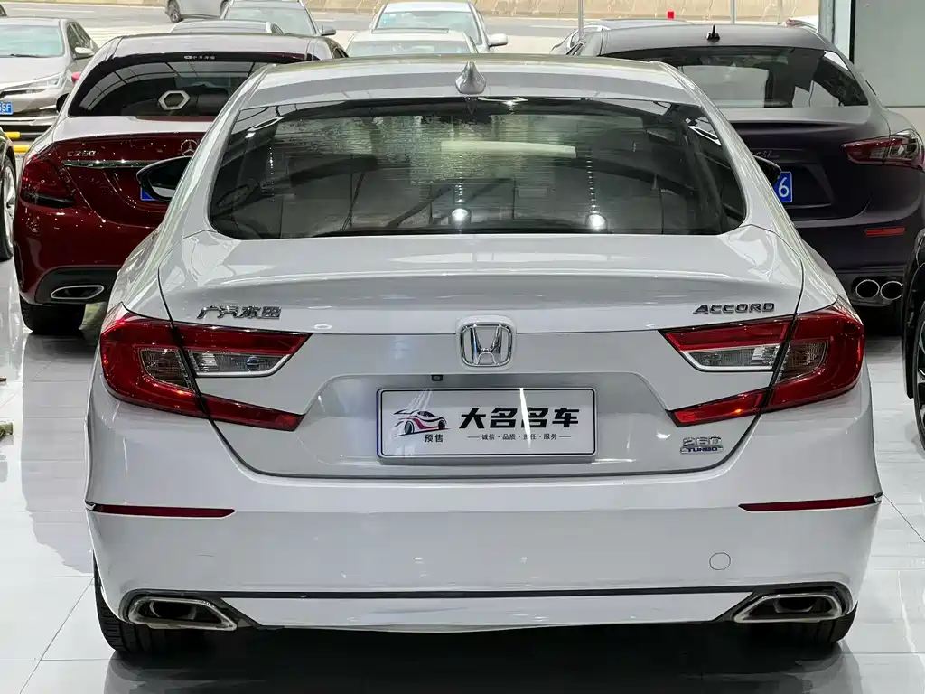 Honda Accord 2019 — фото 8