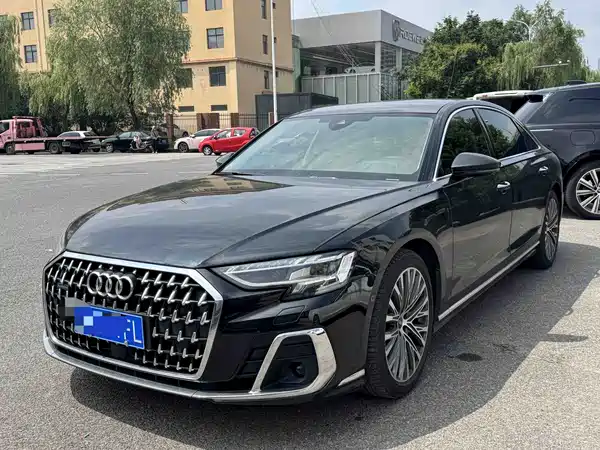 Audi A8 2025