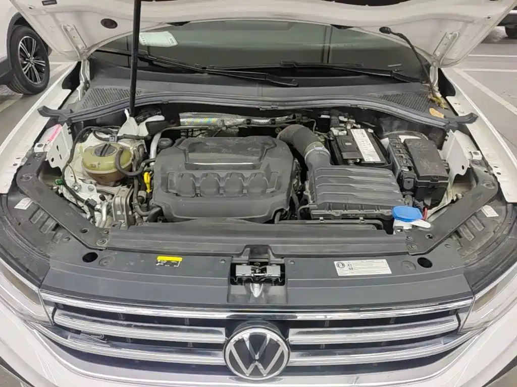 Volkswagen Tiguan L 2023 — фото 20
