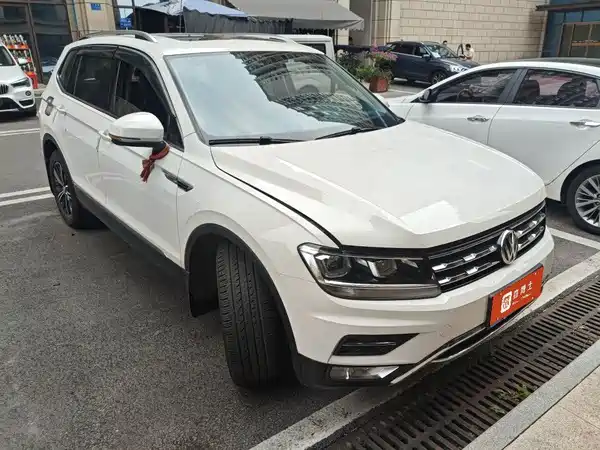 Volkswagen Tiguan L 2019