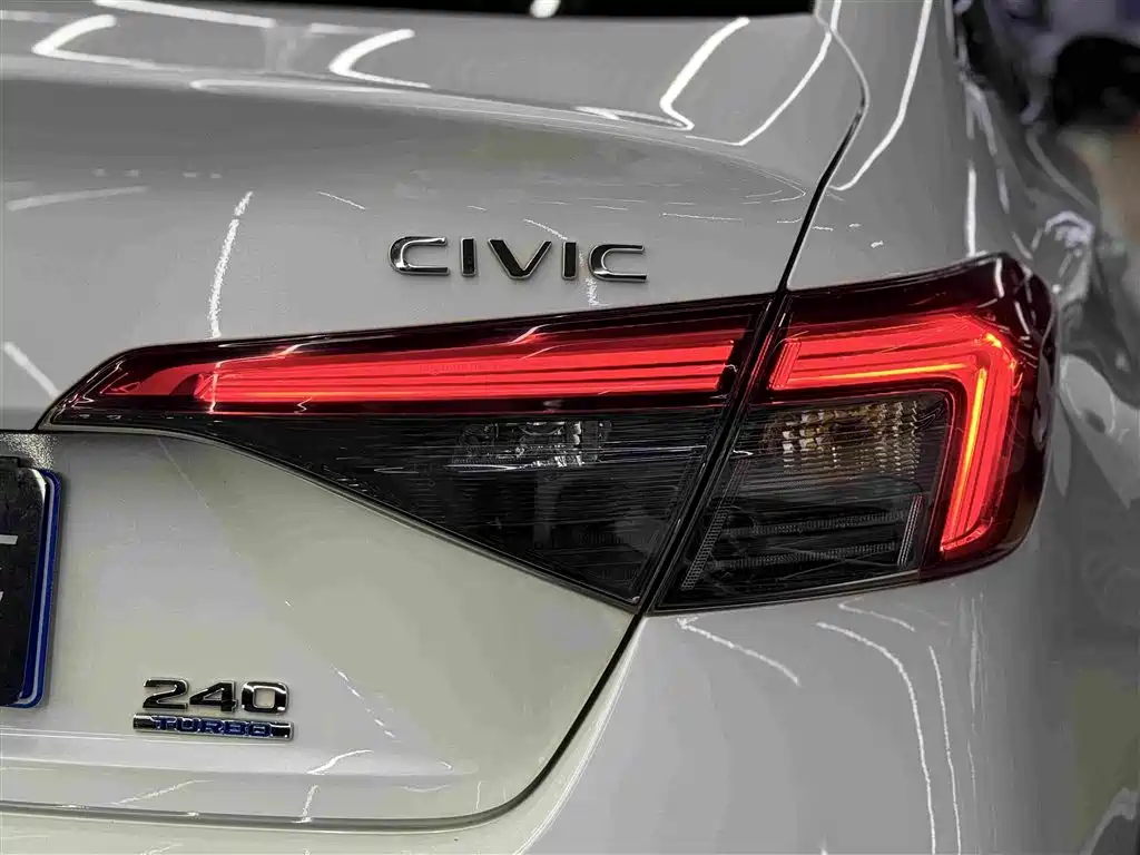 Honda Civic 2022 — фото 14