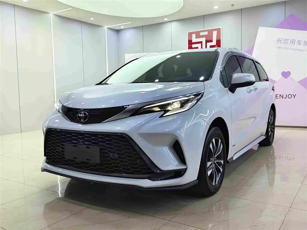 Toyota Granvia 2024