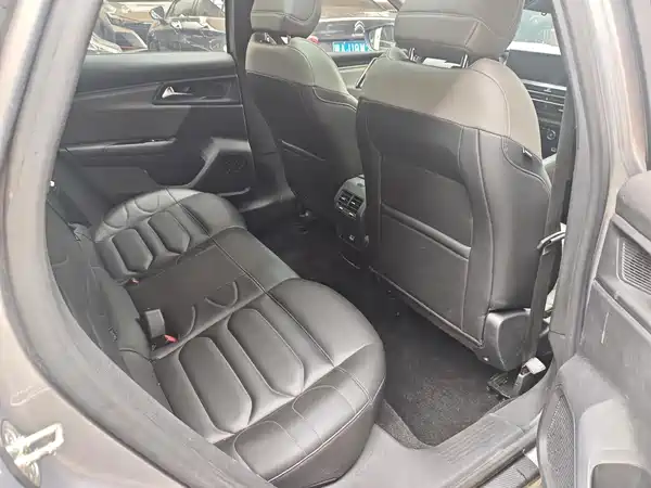 Citroën Versailles C5 X 2022
